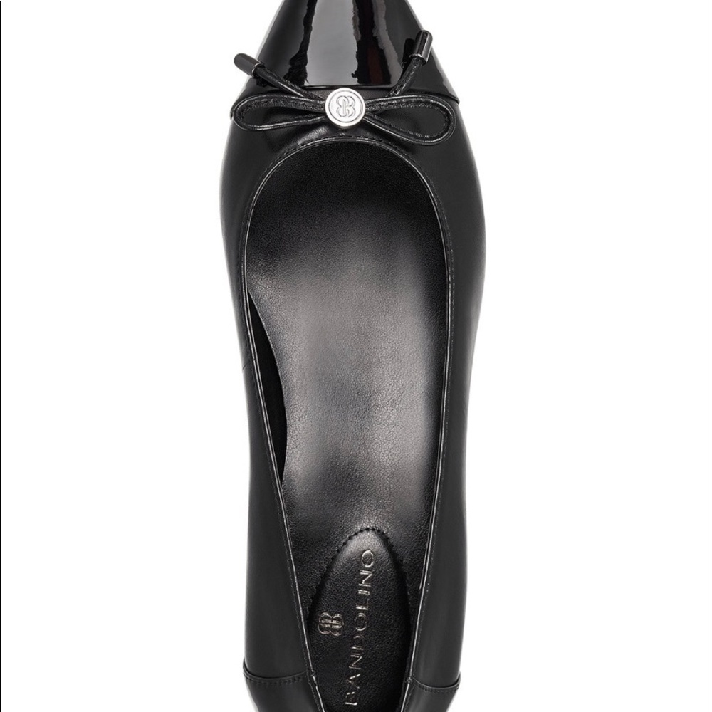 Brand new, Bandolino women shoes black, Azia Pumps. Size 8M